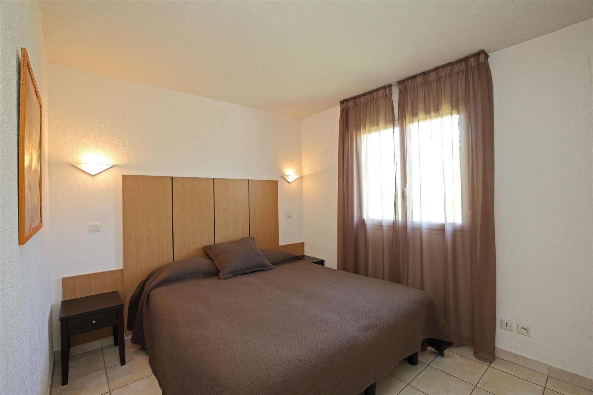 Le Rivage Aparthotel Mandelieu Exteriör bild